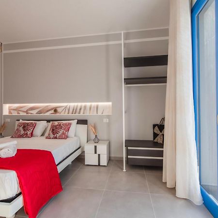 Bed And Breakfast Da Francesca Castelluzzo Exterior foto